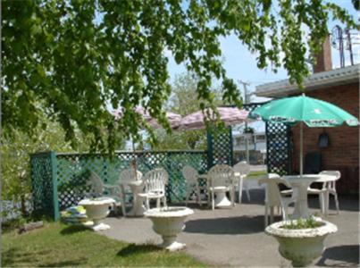 Auberge - Motel Le Pigeonnier Farnham Bagian luar foto